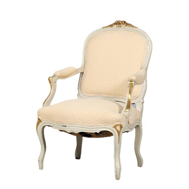 Gustavian (Swedish) Swedish Gustavian Rococo Style White Armchairs with Gilt Details, Early 1900s, Set of 2 For Sale - Image 3 of 5