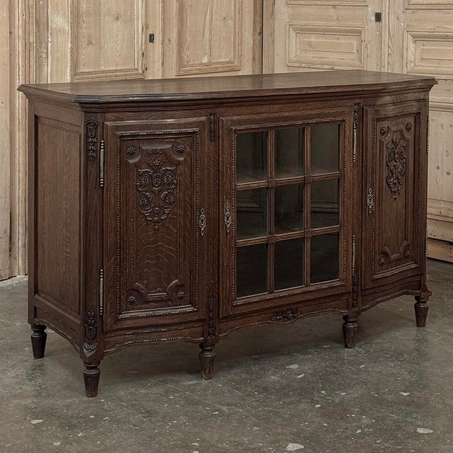 French 19th Century Louis XVI Liégeois Style Oak Display Buffet ~ Credenza For Sale - Image 3 of 18