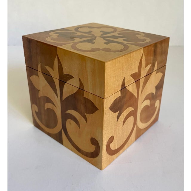Original Signed Lidded Marquetry Small Wood Box For Sale In Los Angeles - Image 6 of 10
