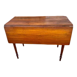 19th Century Early American Cherry Drop-Leaf Pembroke Table