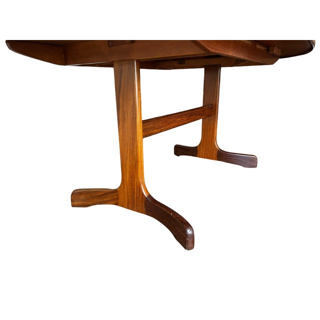 Wood Model 415 Fresco Oval Extending Dining Table in Teak from G-Plan, England, 1970s For Sale - Image 7 of 11