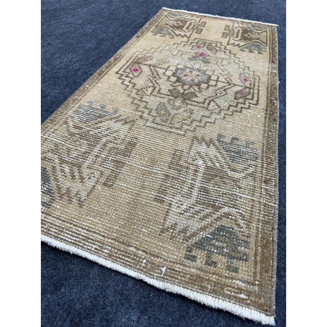 Early 21st Century Turkish Yastik Rug 1'5" x 3' For Sale - Image 5 of 5