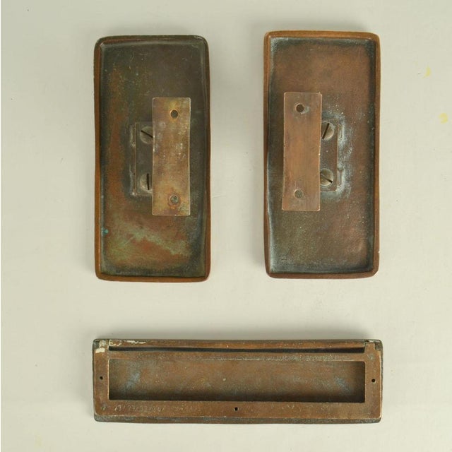 Brutalist Bronze Push Pull Door Handles and Letterbox with Dynamic Relief, 1970s, Set of 3 For Sale - Image 16 of 18