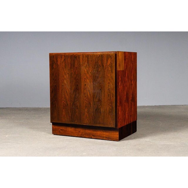 Mid-Century Chest of Drawers For Sale - Image 4 of 17