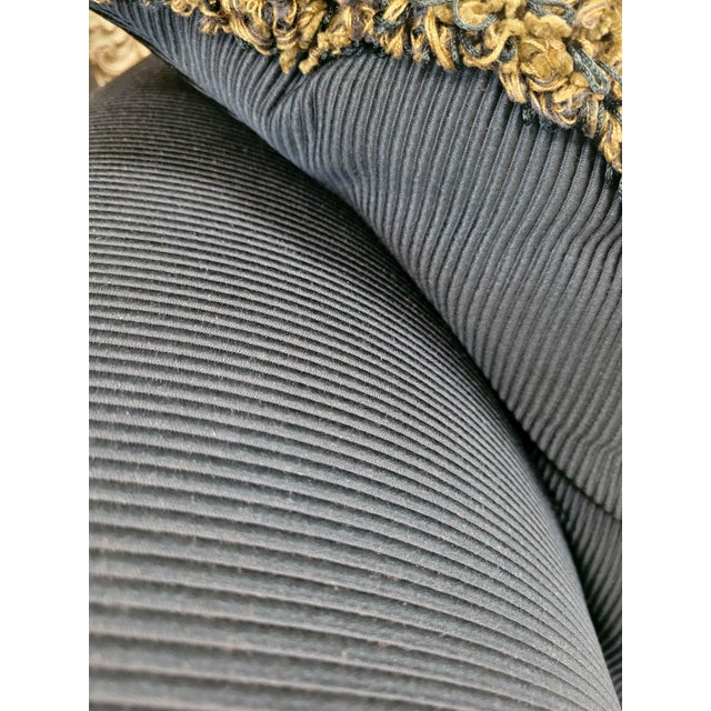 1980s Postmodern Serpentine Curved Two-Piece Sectional Sofa, Ribbed Black Upholstery For Sale - Image 12 of 17