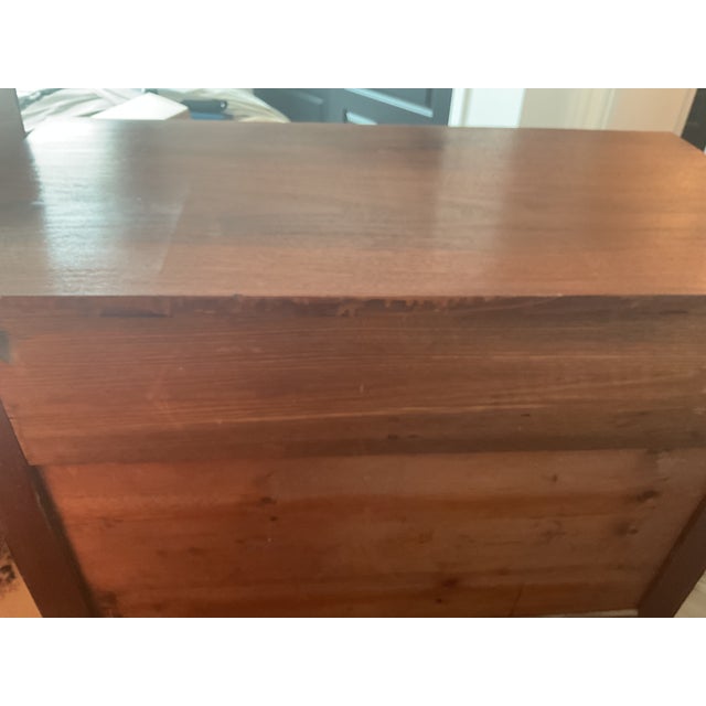 American 1840s Hardwood Chest of Drawers. American Empire Period. S-Shaped Scroll Pillars. Handcarved Fruit and Leaf Wooden Pulls. For Sale - Image 3 of 15