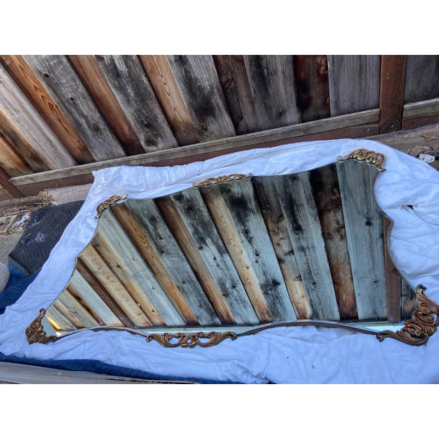 Hollywood Regency Vintage Mid Century Modern 1940’s Gold Rococo Hollywood Regency Wall Mirror For Sale - Image 4 of 12