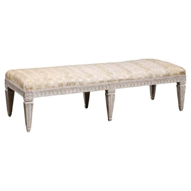 Swedish Neoclassical Style 1880s Painted Wood Bench with Carved Waterleaf Motifs For Sale - Image 12 of 12