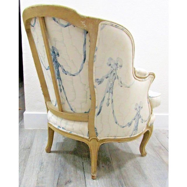 Antique Framed French Louis XV Style Bergère Chair Scalamandre Fabric For Sale In Miami - Image 6 of 15