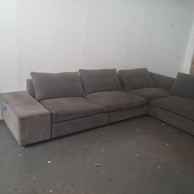 Eilersen Modern Gray Sectional Sofa For Sale - Image 4 of 7