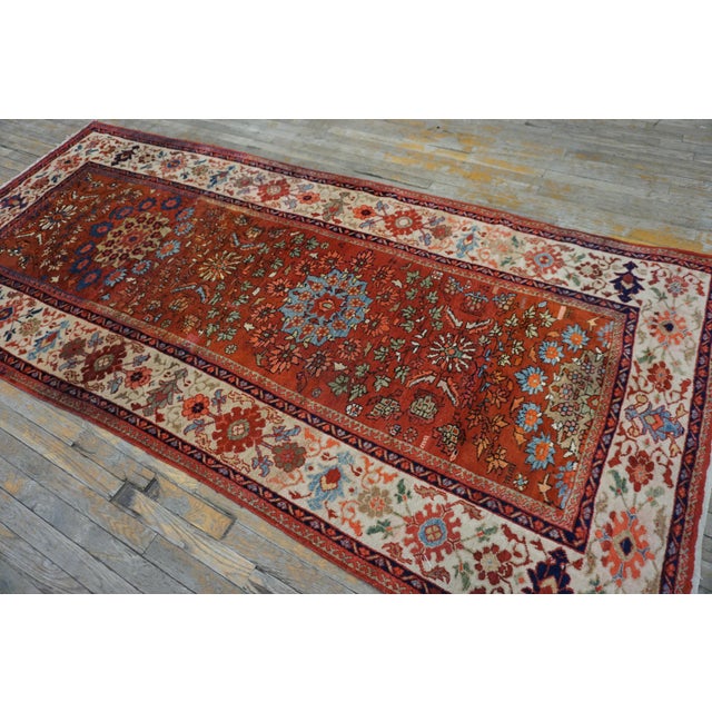 Late 19th Century 1890s Red Medallion Antique Persian Sultanabad Rug 4'4" X 9'6" Handknotted Wool Carpet For Sale - Image 5 of 10