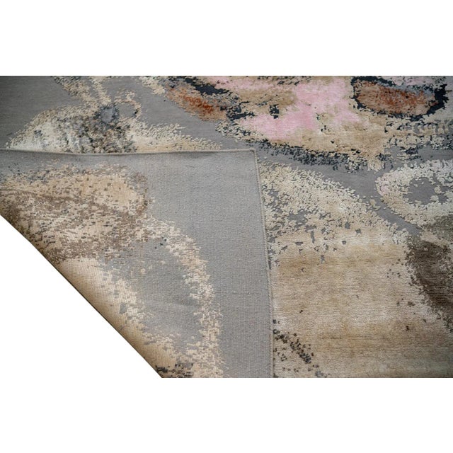 Hand -knotted rug in India, wool fleece (New Zeland) and pure silk (China), plot and warp in cotton, with Tibetan node 100...