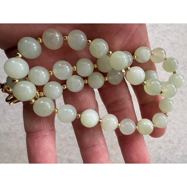 1990s Vintage Jade Beaded Necklace With Gold Tone Clasp Designed by by Matthew Izzo For Sale - Image 5 of 6
