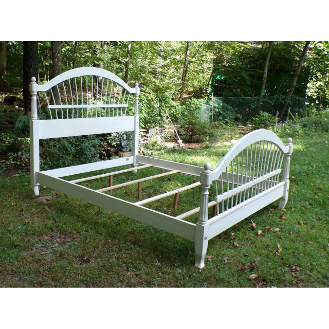 Ethan Allen Vintage Ethan Allen Country French Wheatback Queen Bed Frame For Sale - Image 4 of 15