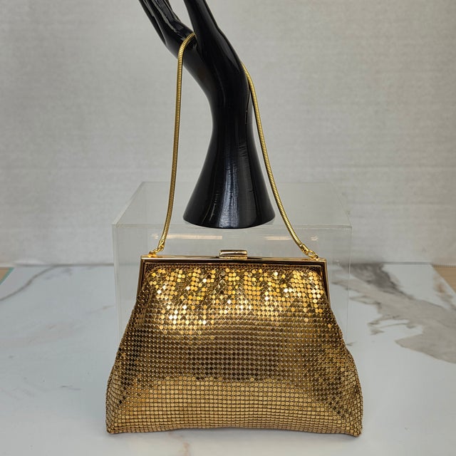 Vintage Whiting & Davis Art Deco Style Rhinestone Clasp Hollywood Glam Gold Mesh Evening Bag. Authentic Whiting & Davis...