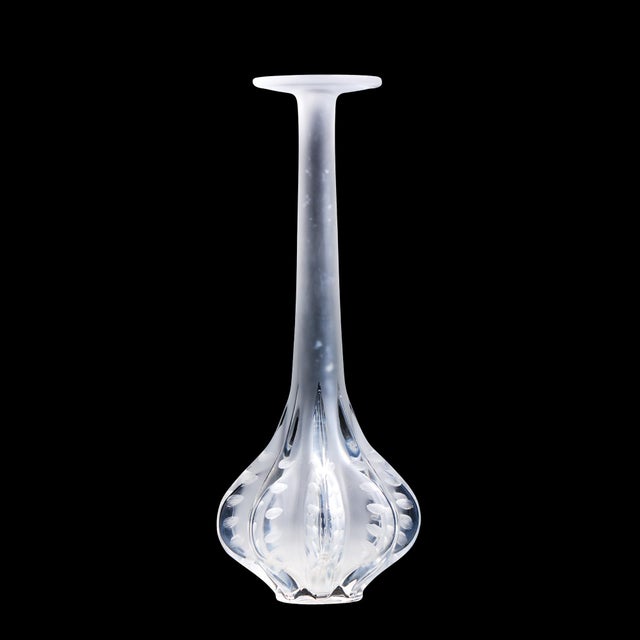 Lalique French Claude Frosted Vase For Sale In Chicago - Image 6 of 8