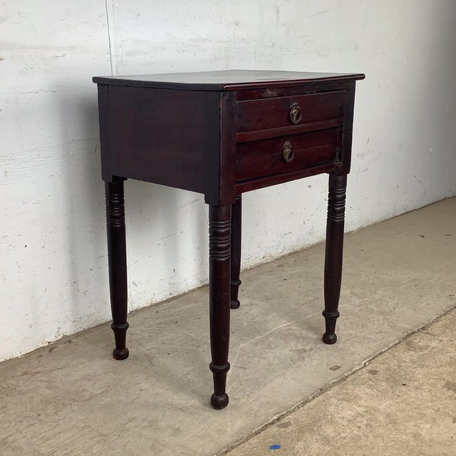 Traditional Antique American Federal Mahogany Two-Drawer Stand For Sale - Image 3 of 12