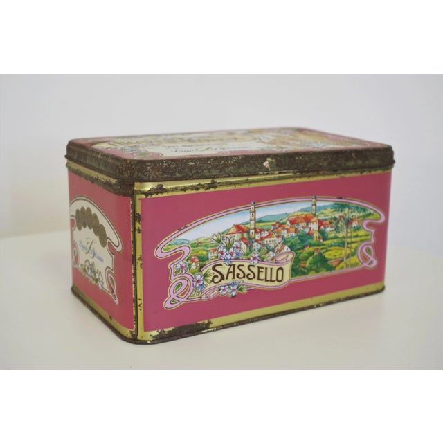 Biscuit Tins, 1960s, Set of 3 For Sale - Image 11 of 18