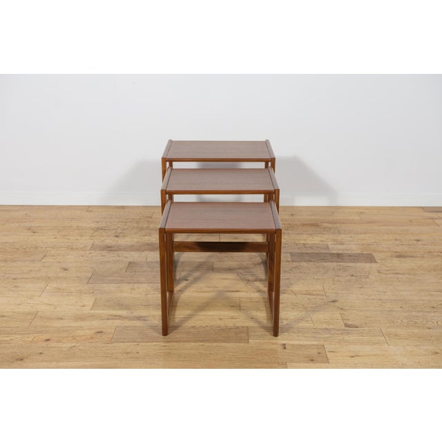 Mid-Century Modern Teak Nesting Tables by R. Bennett for G-Plan, 1960s, Set of 3 For Sale - Image 16 of 18