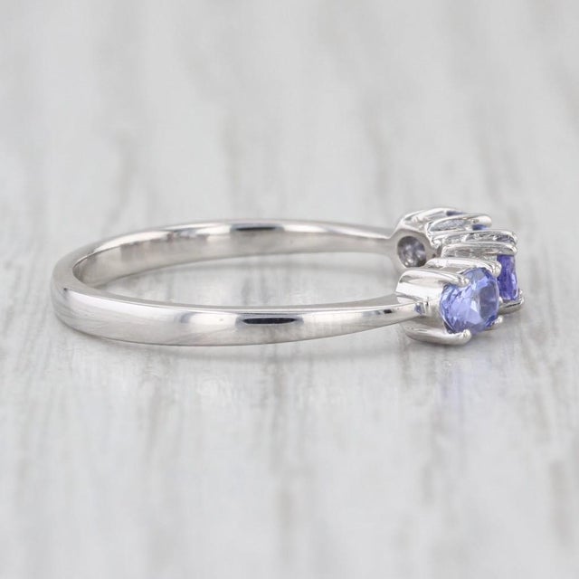 0.57ctw Tanzanite Diamond Ring 14k White Gold Size 7 Stackable 3-Stone For Sale In Greensboro - Image 6 of 8