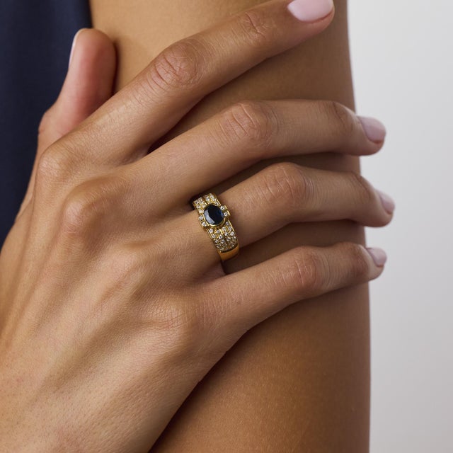 Mid 20th Century Vintage Sapphire Diamond 18k Yellow Gold Ring, Size 6.25 For Sale - Image 5 of 6