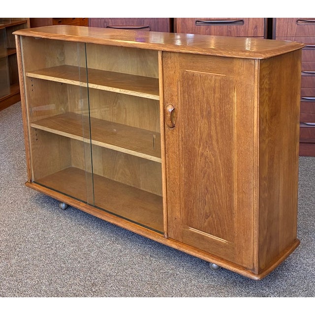 Mid-Century Modern Mid 20th Century English Oak Cabinet / Bookcase by Priory Furniture, Uk c.1950 For Sale - Image 3 of 12