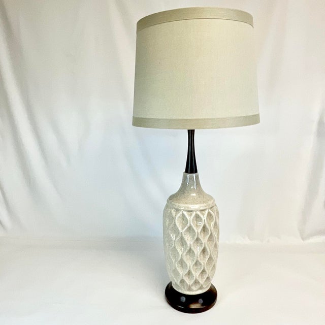 1960s Mid-Century Modern Boho Chic Geometric Ceramic Table Lamp, New Shade. For Sale - Image 4 of 12