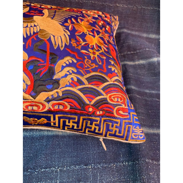 Hollywood Regency Blue & Gold Silk Embroidered Chinoiserie Boudoir Lumbar Pillow For Sale - Image 4 of 7