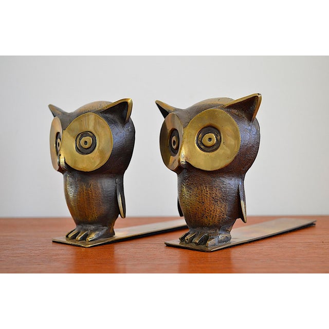 Bauhaus Mid-Century Modern Owl Bookends by Walter Bosse for Herta Baller, 1950s, Set of 2 For Sale - Image 3 of 7