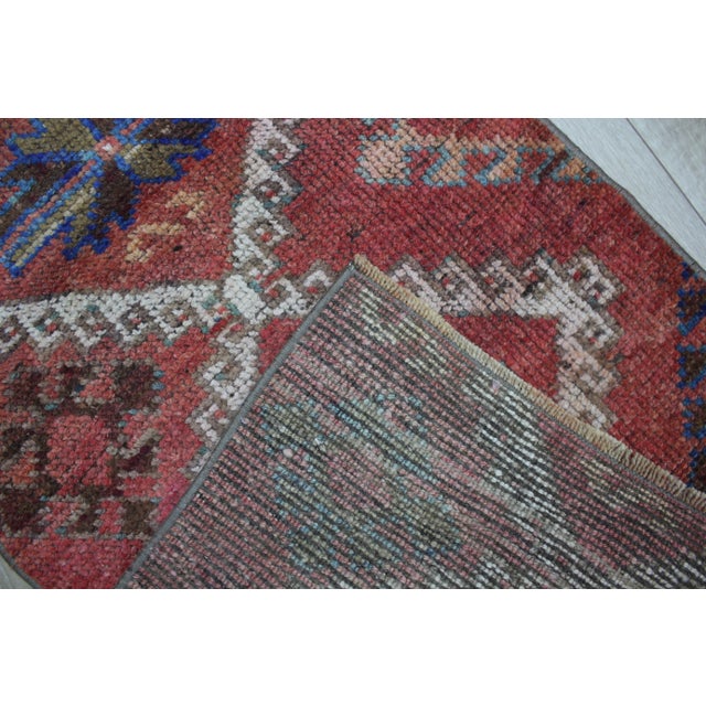 1960s Turkish Traditional Geometric Design Hand Knotted Small Red Oushak Rug For Sale - Image 12 of 13