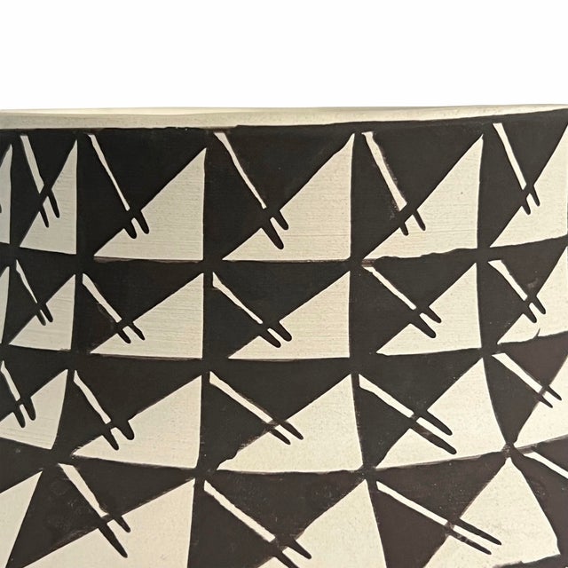 Black Late 20th Century Acoma Pueblo Pot For Sale - Image 8 of 12