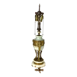 Early 20th Century French Gilt Bronze and Onyx Table Lamp
