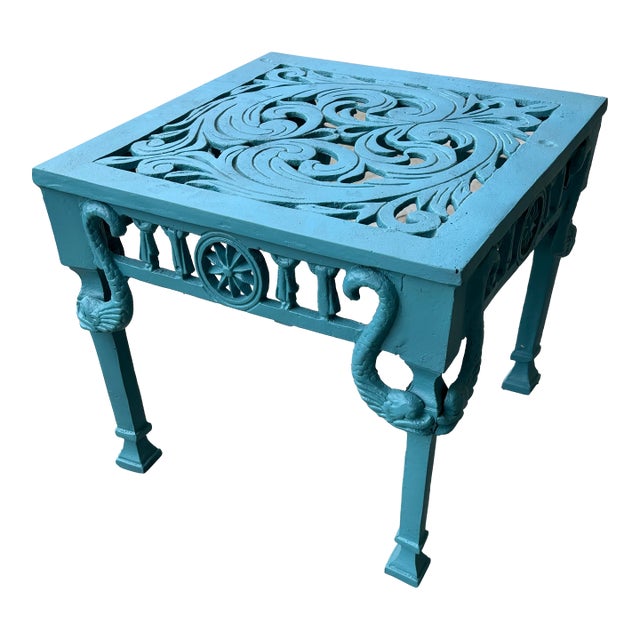 Vintage-Styled After Kenneth Lynch Star and Dolphin Design Cast Aluminum Side Table -Rust and Salt-Air Resistant For Sale