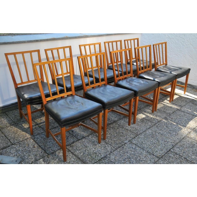 Svenskt Tenn Modernist Model 620 Chairs in Walnut by Josef Frank for Svenskt Tenn, 1940s, Set of 10 For Sale - Image 4 of 18