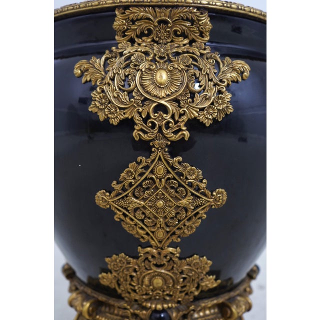 French Empire Style Bronze Mounted Porcelain Jardiniere For Sale In Philadelphia - Image 6 of 12