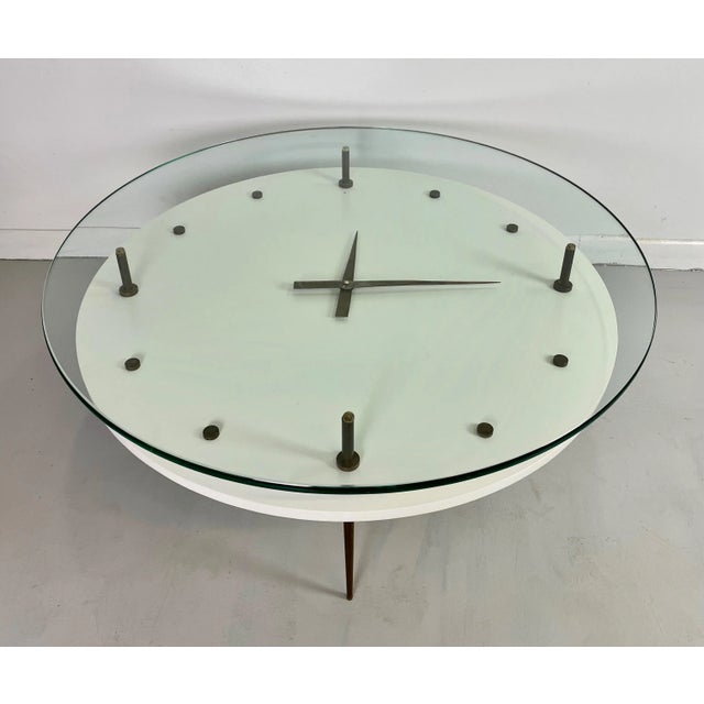 Brass 1940s Italian Round Clock Coffee Table in Brass and Lacquer with Glass Top For Sale - Image 8 of 9