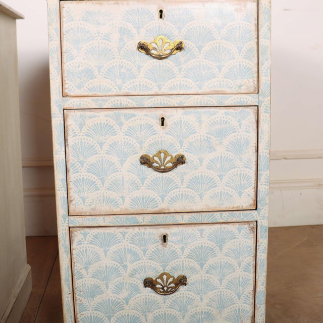 Wood English Decorated Chests of Drawers, 1890s, Set of 2 For Sale - Image 7 of 10