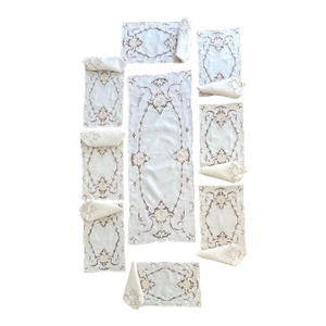 1910s Set of Madeira Hand Embroidered Linen Table Set - 8 Placemats 8 Napkins & 1 Table Runner - 17pcs