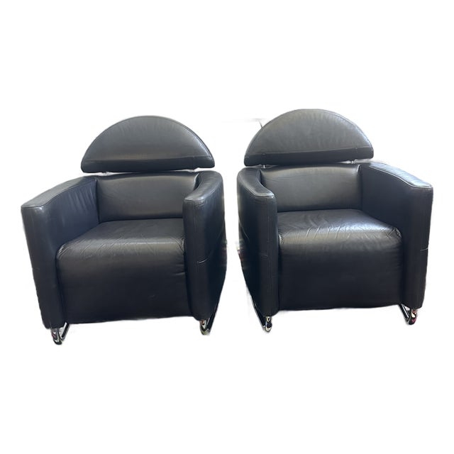 Pair of Vintage Leolux "Dino" Postmodern Leather Lounge Chairs - Sled Base For Sale