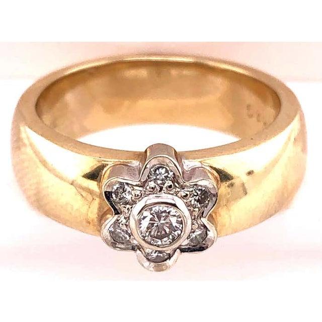 14 Karat Two-Tone Yellow and White Gold With Diamond Flower Ring 0.50 TDW, Size 6 For Sale In New York - Image 6 of 12