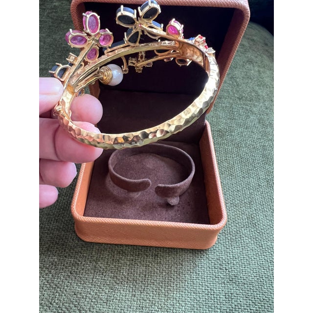 Bochic "Capri" Vintage Ruby, Sapphire & Blue Opal Cuff Set In 18K & Silver For Sale - Image 4 of 18