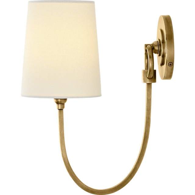 Modern Thomas O'Brien for Visual Comfort Signature Reed Single Sconce in Hand-Rubbed Antique Brass with Linen Shade For Sale - Image 3 of 7