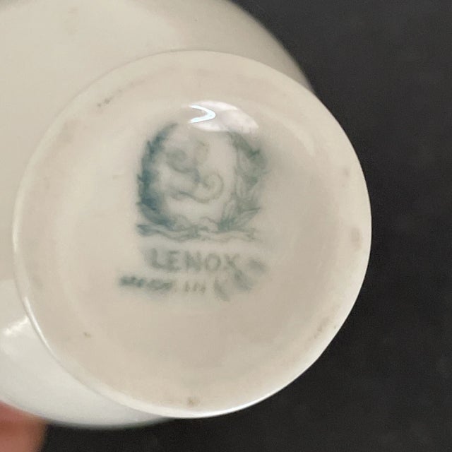 Mid-Century Modern Vintage Lenox Small Flower Cream Porcelain Vase For Sale - Image 3 of 5