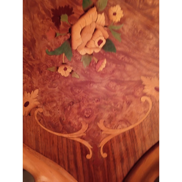 Intervention No, 16 Mid-Century Italian Hollywood Regency Gilt Cherub Table With Floral Marquetry Top For Sale - Image 4 of 12