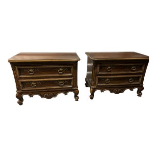 Vintage Drexel Heritage Brittany Collection Louis XV French Provincial Nightstand End Tables (Pair) For Sale