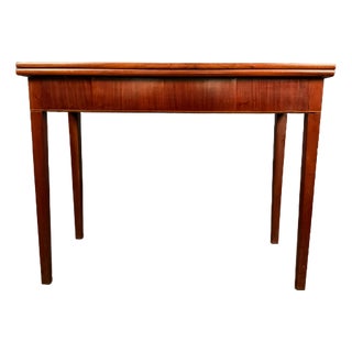 Early 19th Century English Mahogany Gateleg Flip-Top Game Table With Satinwood & Ebony Inlay, Circa 1820 For Sale