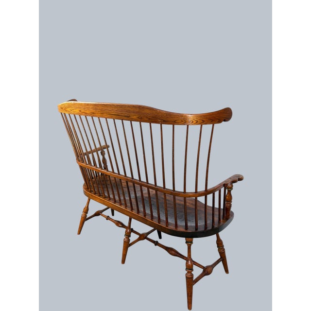 American Early American Style Windsor Bench Settee For Sale - Image 3 of 6