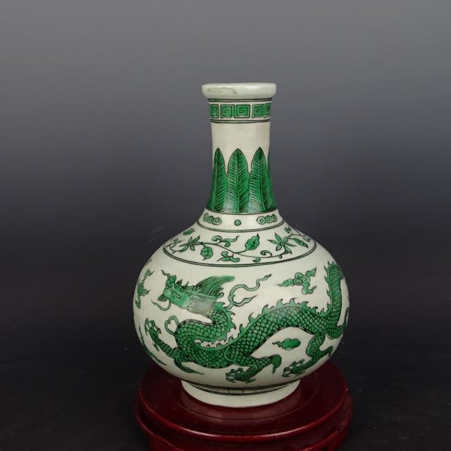Chinese Vintage Ceramic Vase,Ming Dynasty Xuande Marked Green Color Porcelain Tianqiu Vase Hand Painted Dragon Pattern For Sale - Image 4 of 7
