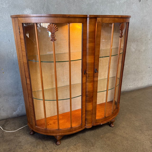 Art Deco Early 20th Century Art Deco Tiger Oak Curio Cabinet W/ Light For Sale - Image 3 of 14