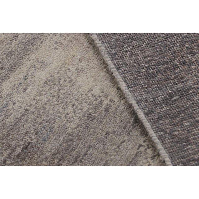 Textile Rug & Kilim’s Contemporary Abstract Rug With Silver and Gray Patterns For Sale - Image 7 of 7